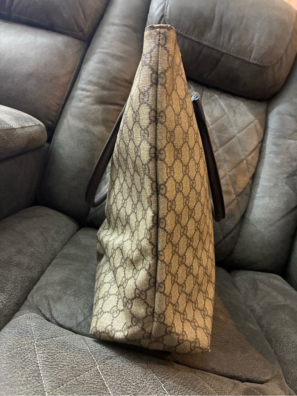 Gucci Monogram Laptop Bag - Picture 3 of 11